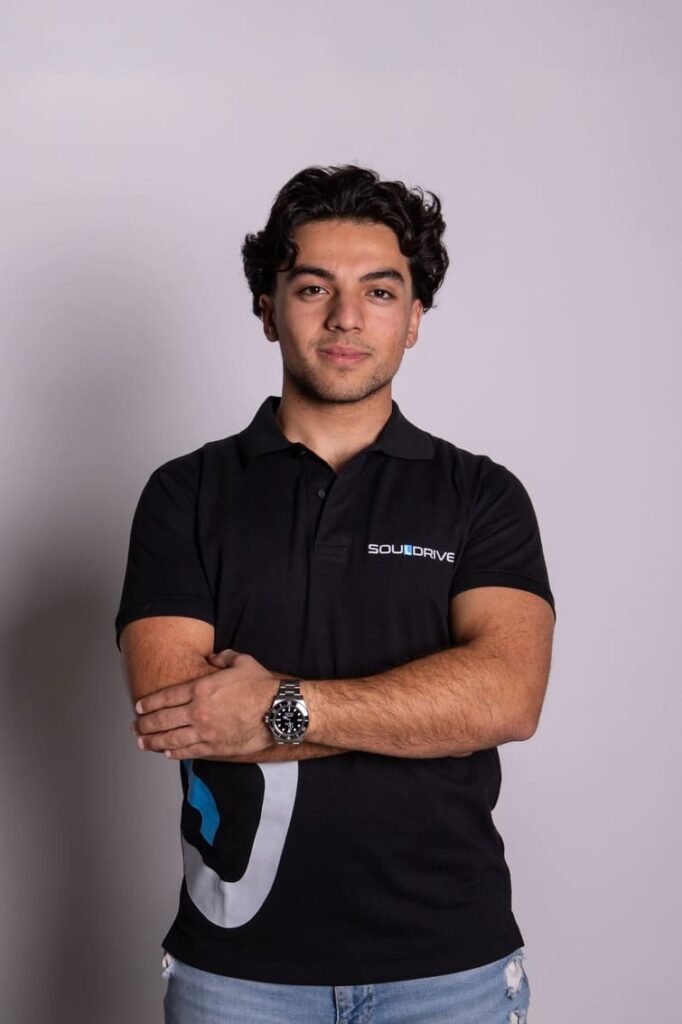 emin souldrive rijschool eigenaar